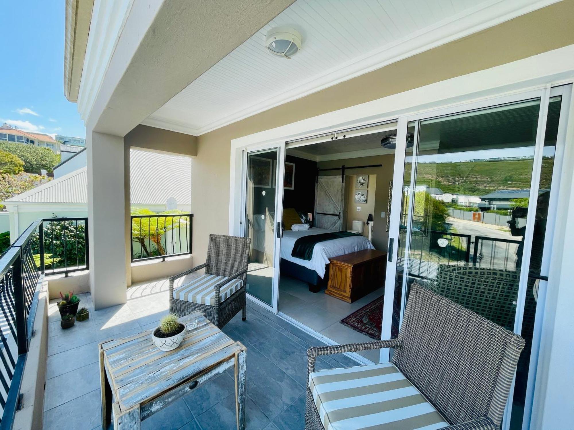 Calm Waters Guesthouse Plettenberg Bay Zewnętrze zdjęcie